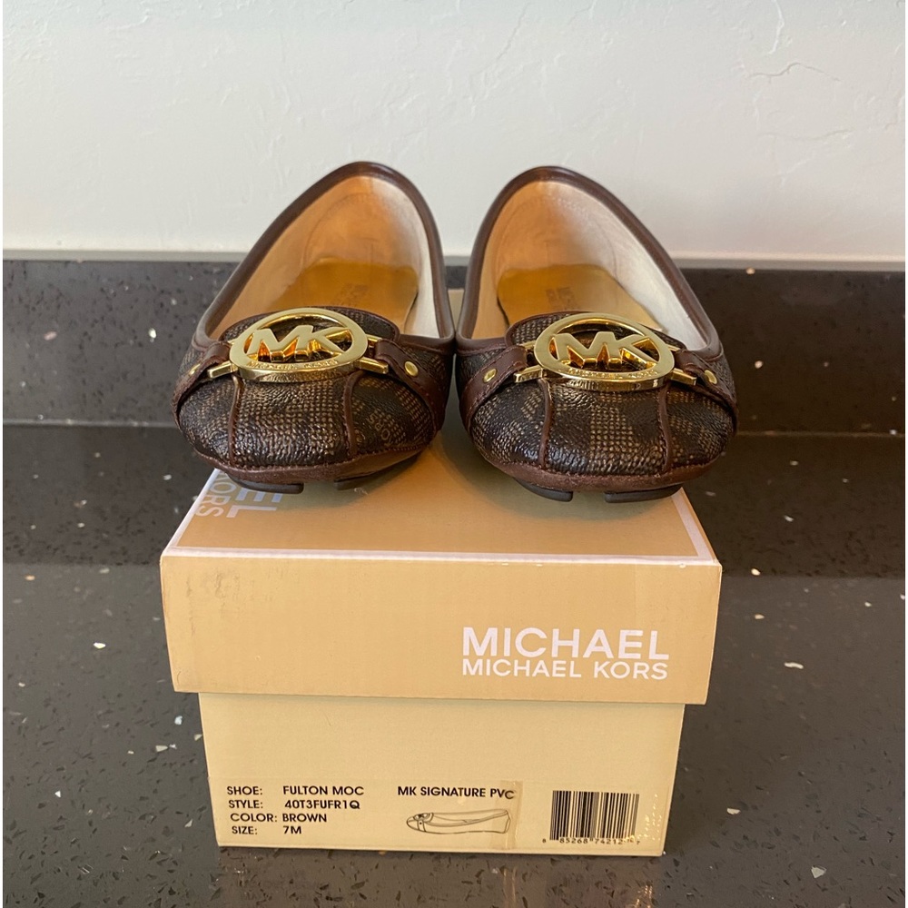 Michael Kors Fulton MOC MK Signature. Size 7